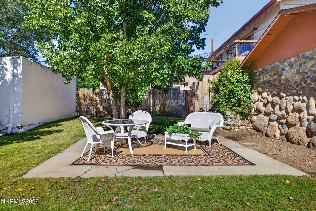1207 Lander Reno NV 89509