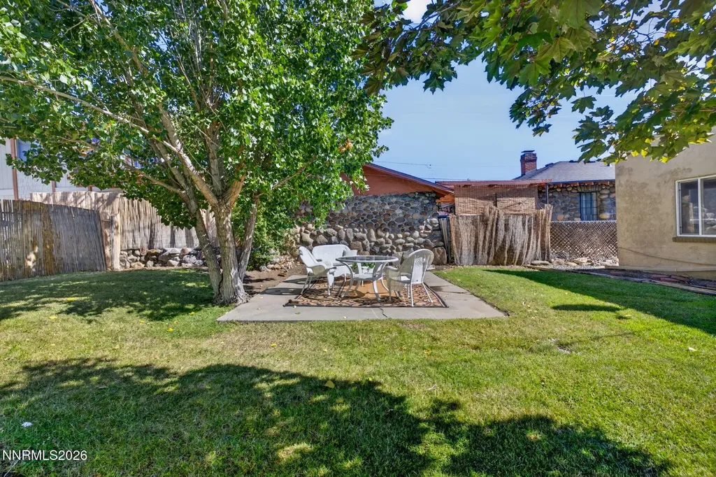 1207 Lander Reno NV 89509