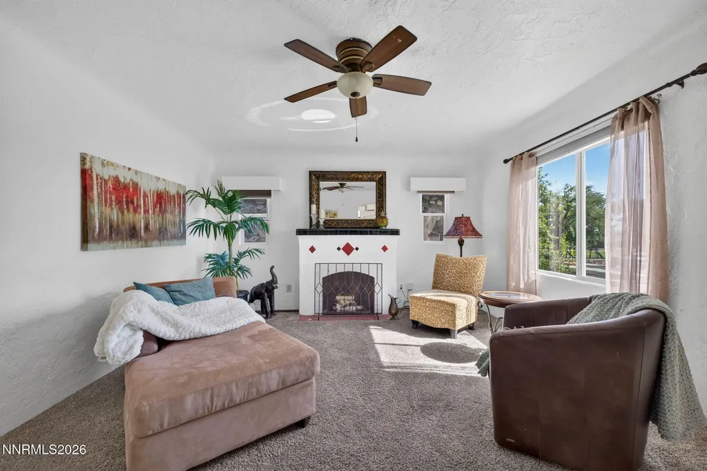 1207 Lander Reno NV 89509