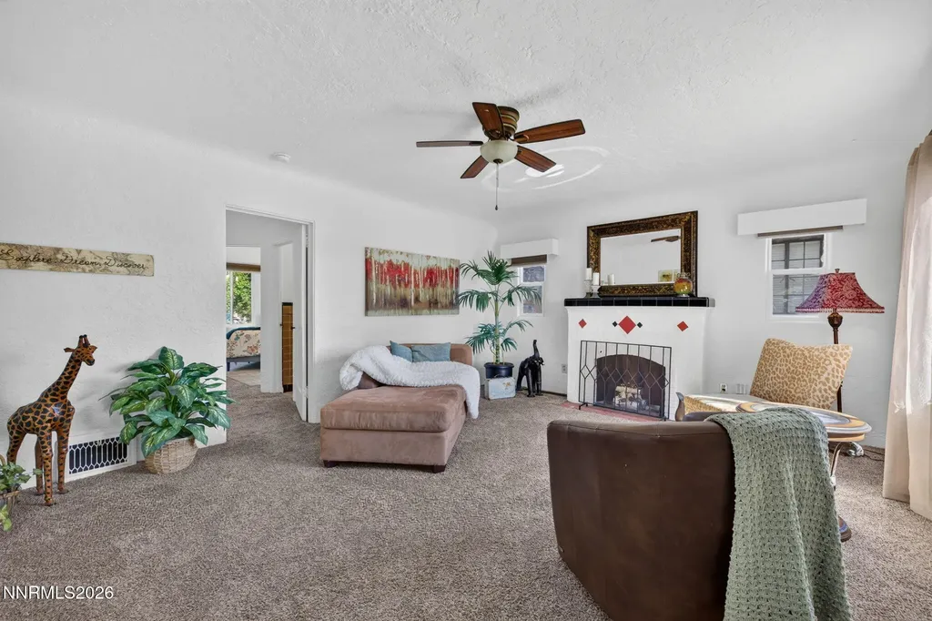 1207 Lander Reno NV 89509