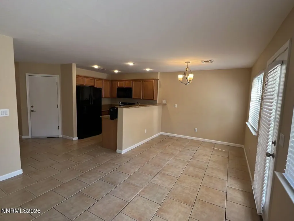 5765 Vista Serena Sparks NV 89436