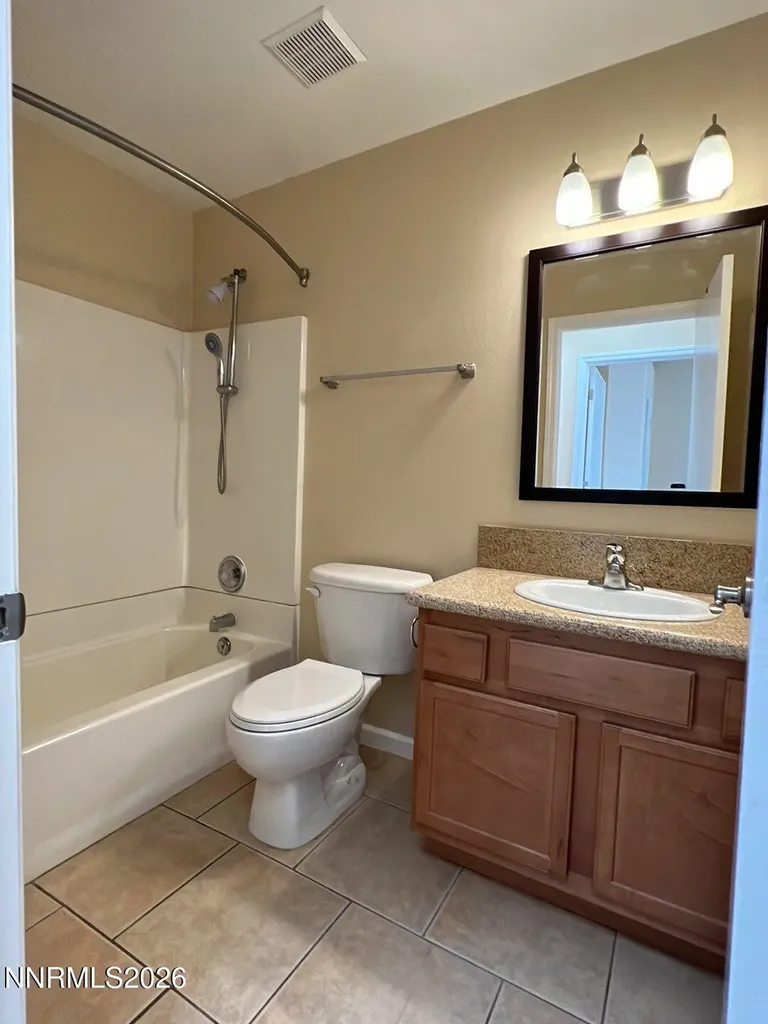 5765 Vista Serena Sparks NV 89436