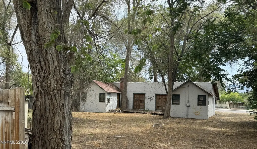 1555 Elmhurst Lovelock NV 89419