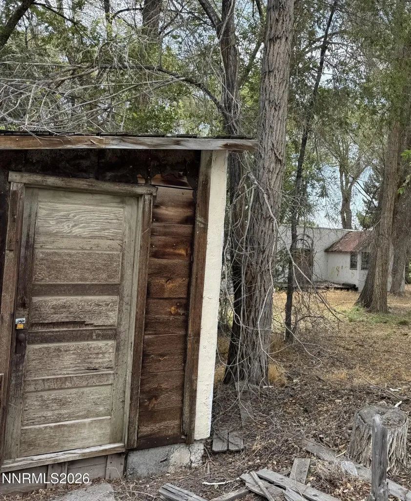 1555 Elmhurst Lovelock NV 89419