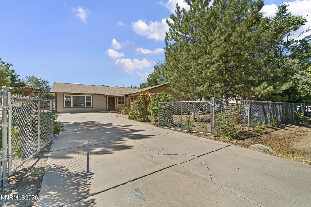 102 Ring Dayton NV 89403