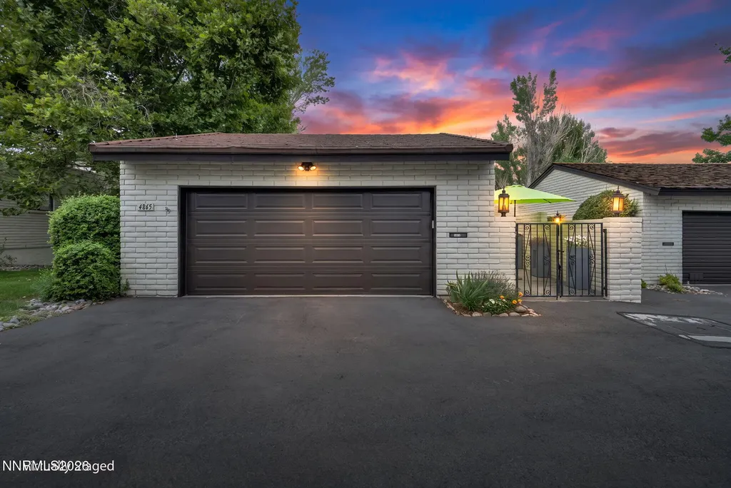 4865 Lakeridge Reno NV 89509