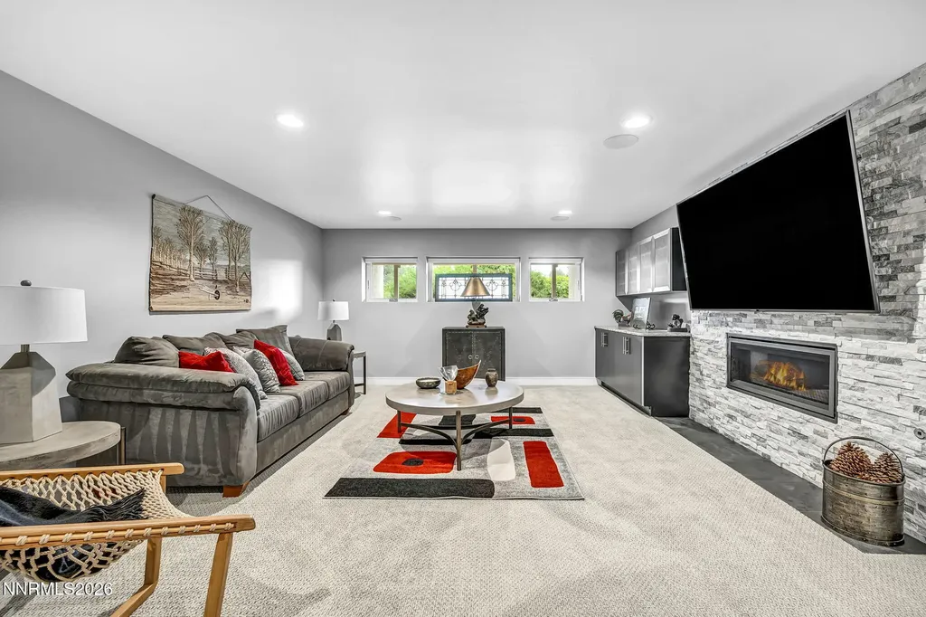 4865 Lakeridge Reno NV 89509