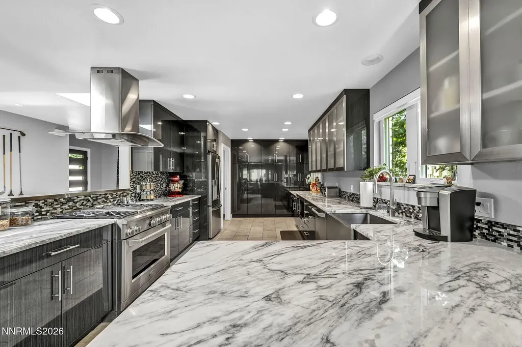 4865 Lakeridge Reno NV 89509