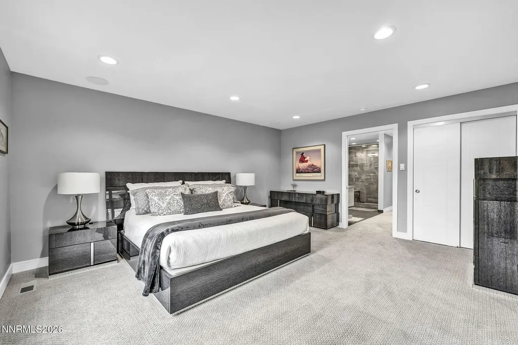 4865 Lakeridge Reno NV 89509