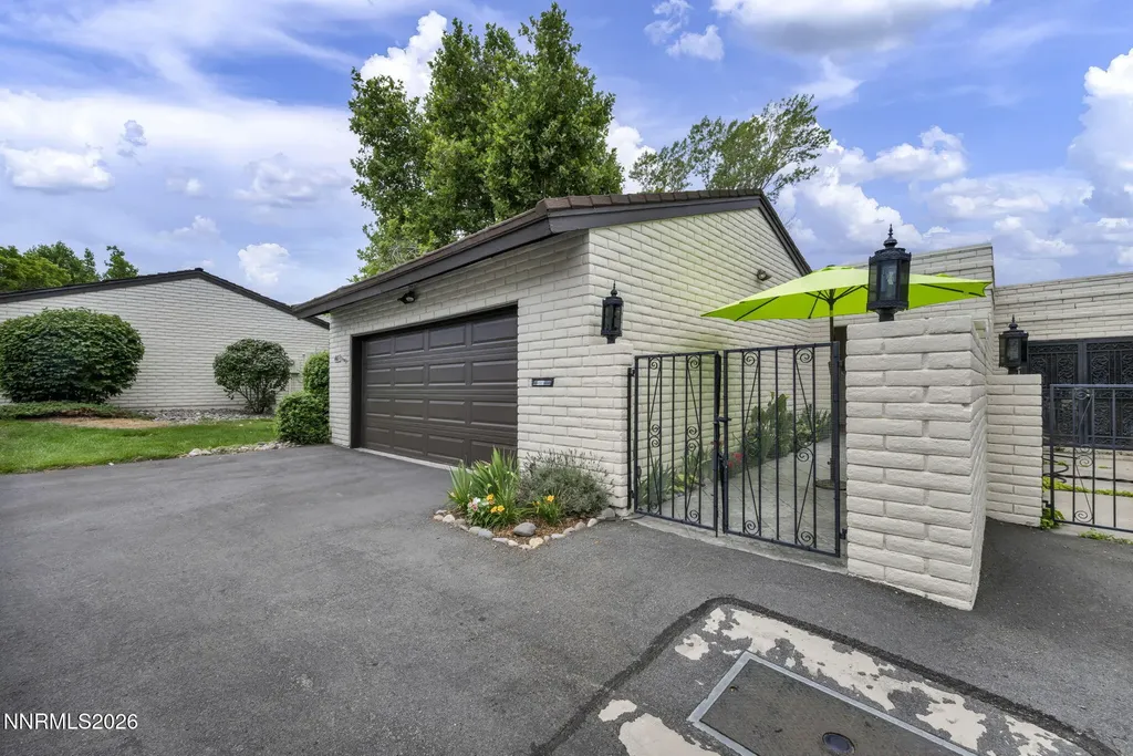 4865 Lakeridge Reno NV 89509