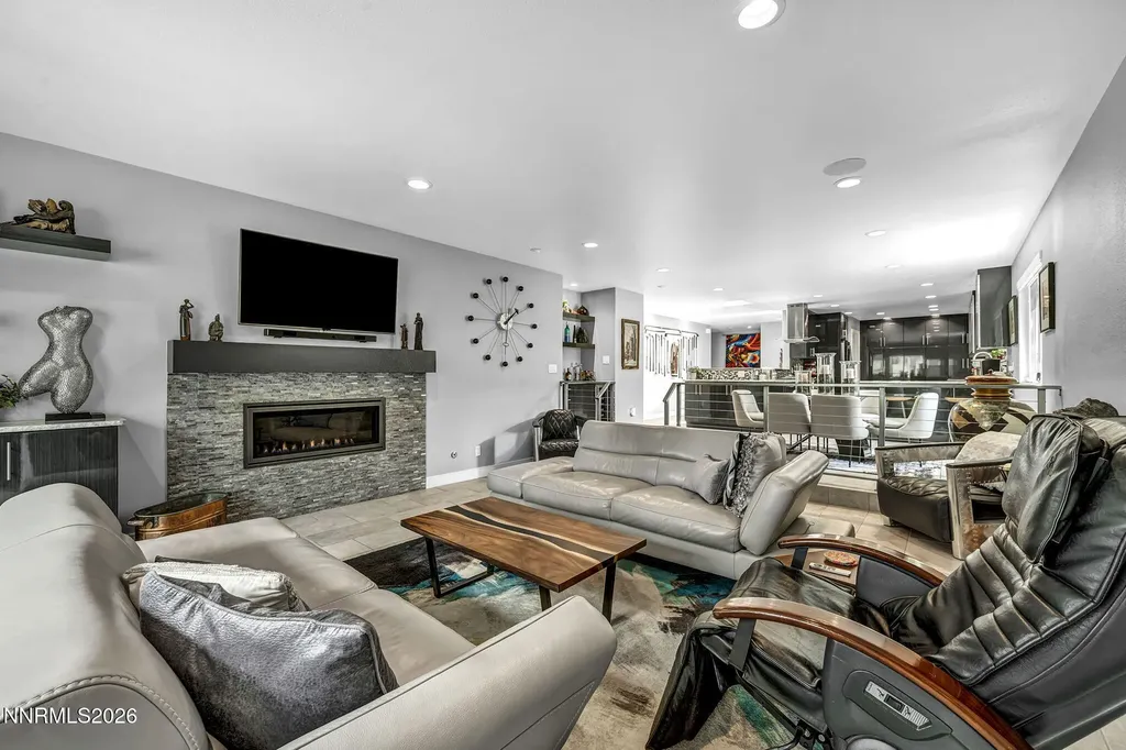 4865 Lakeridge Reno NV 89509