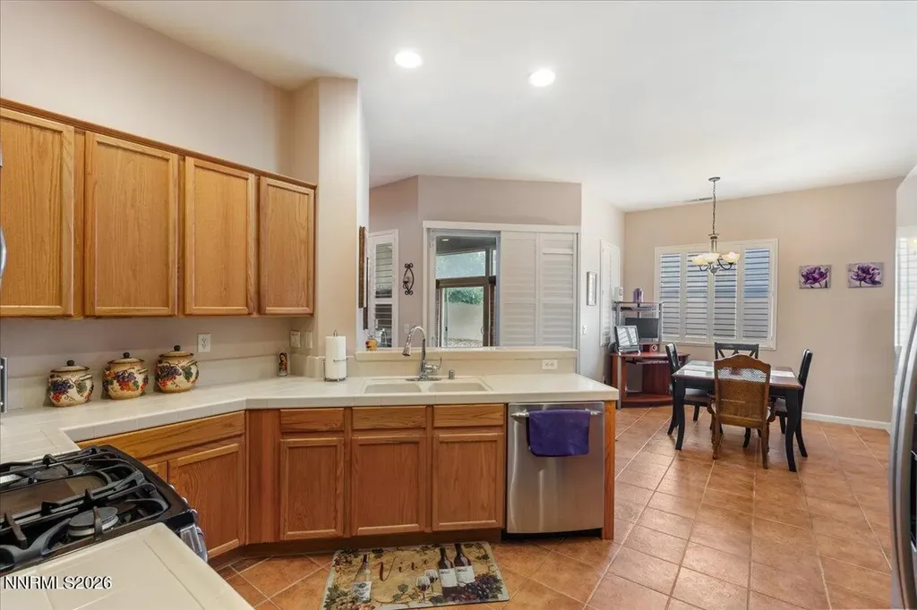 1445 Gold Cliff Reno NV 89521