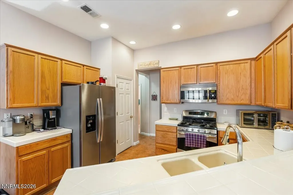 1445 Gold Cliff Reno NV 89521