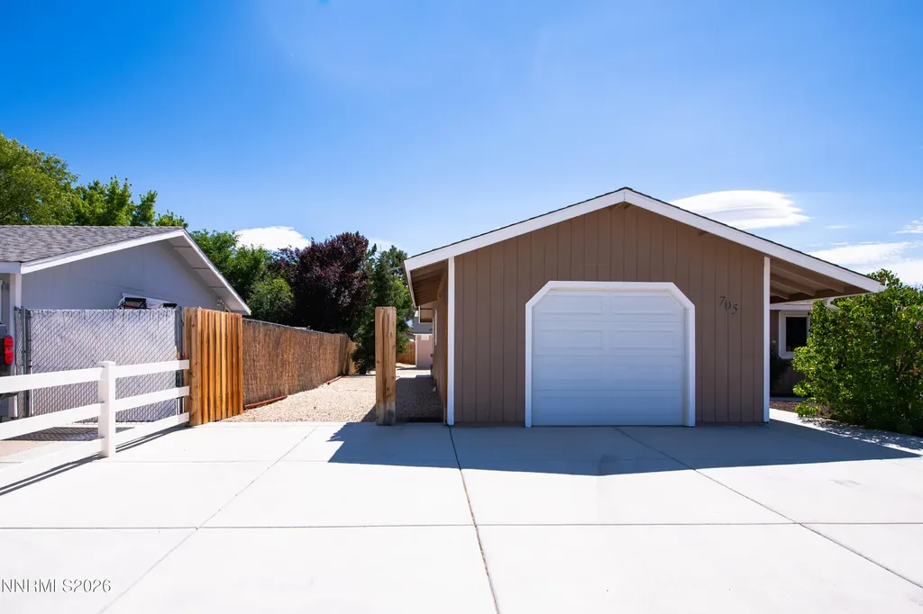 705 Addler Gardnerville NV 89460