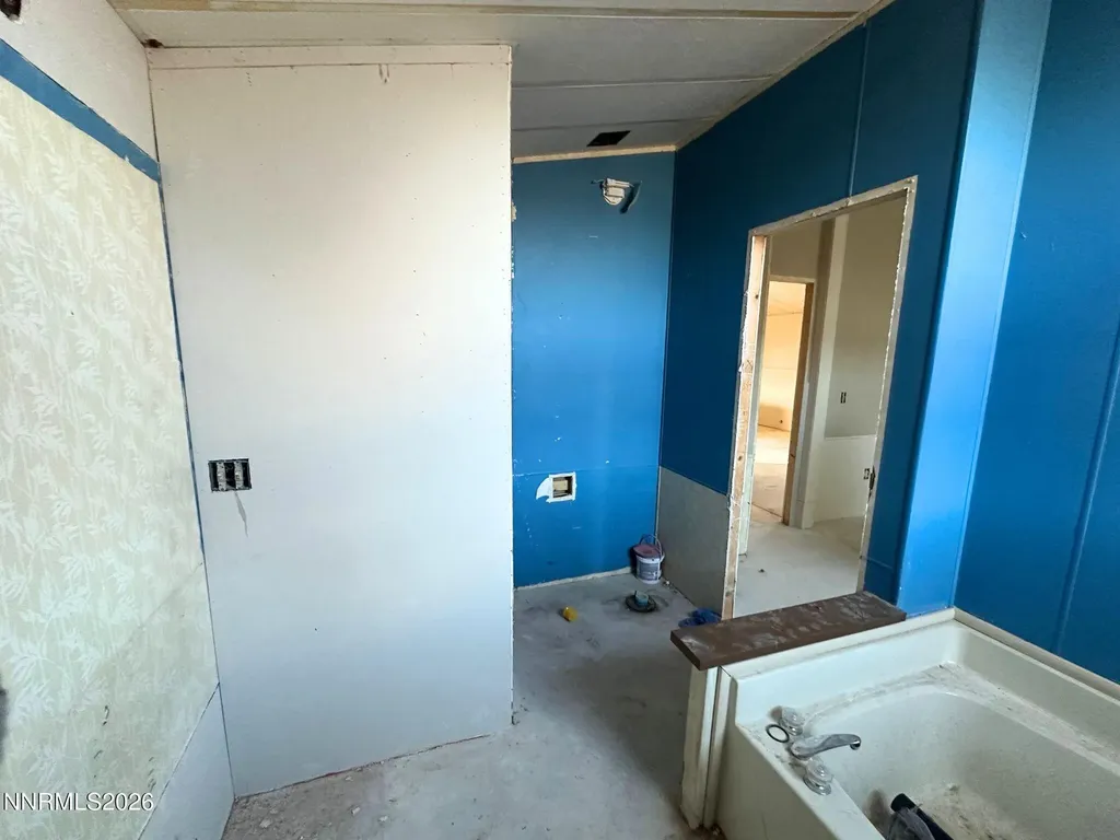 330 Parkland Fernley NV 89408