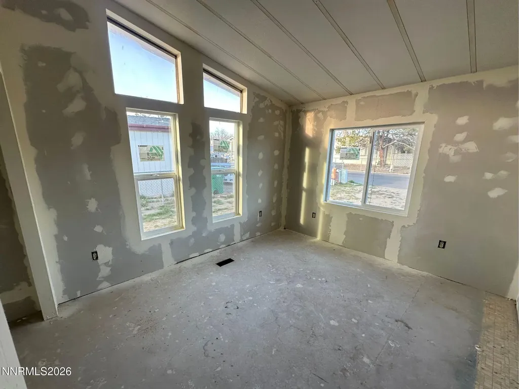 330 Parkland Fernley NV 89408