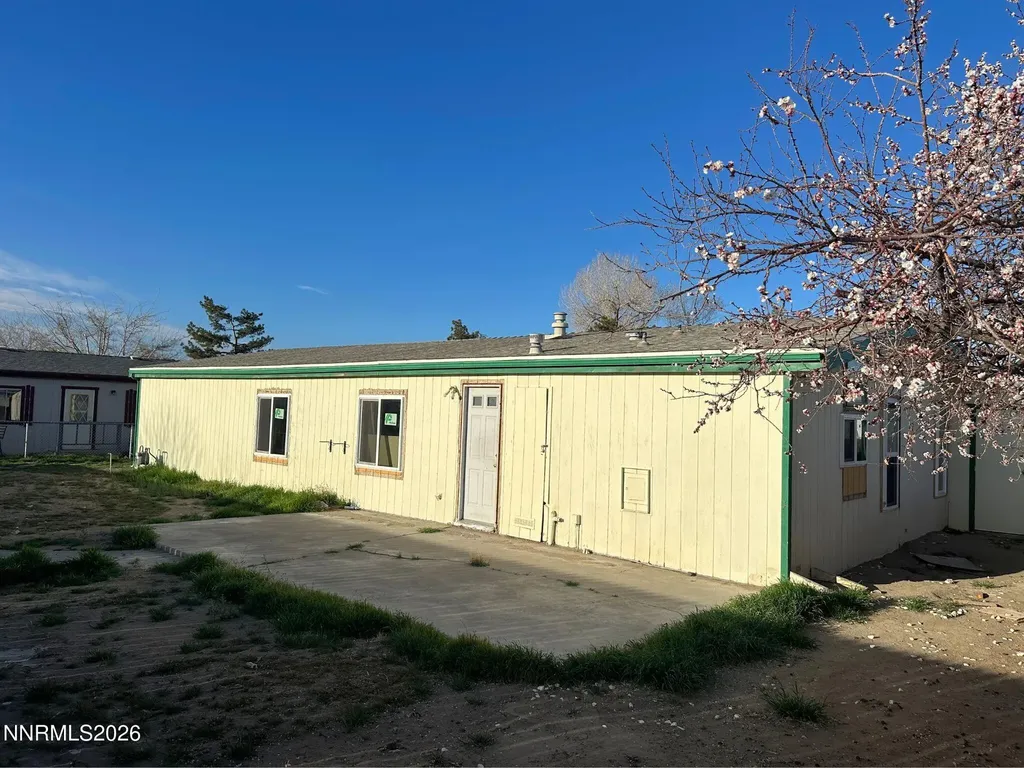 330 Parkland Fernley NV 89408
