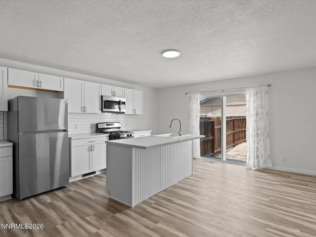 113 7th Fernley NV 89408