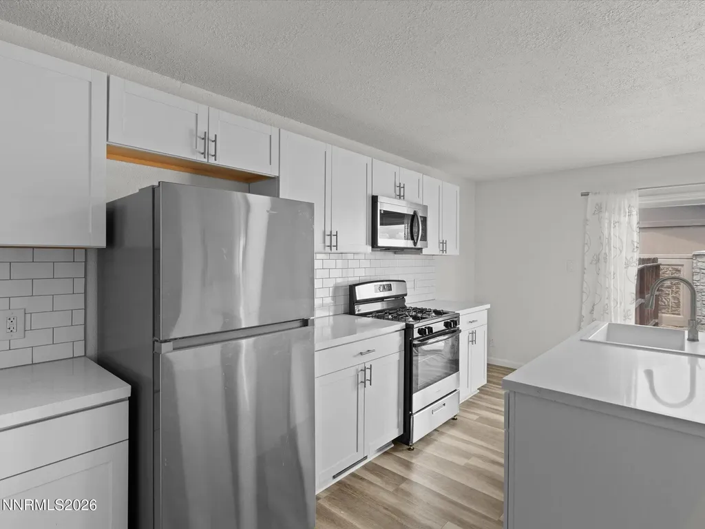 113 7th Fernley NV 89408