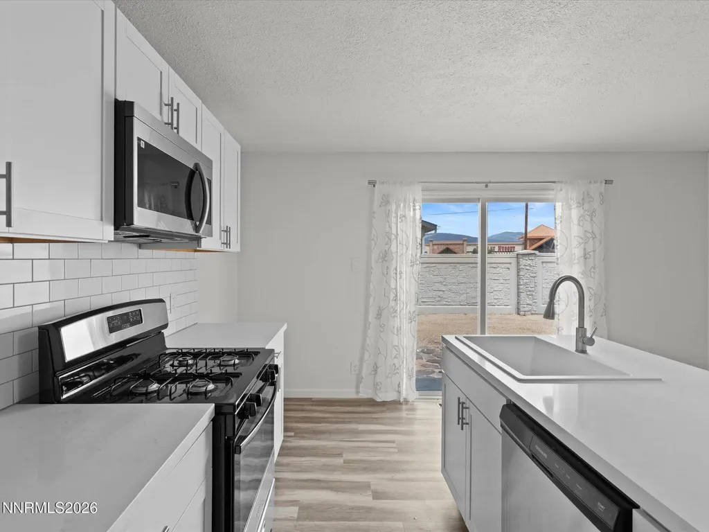 113 7th Fernley NV 89408