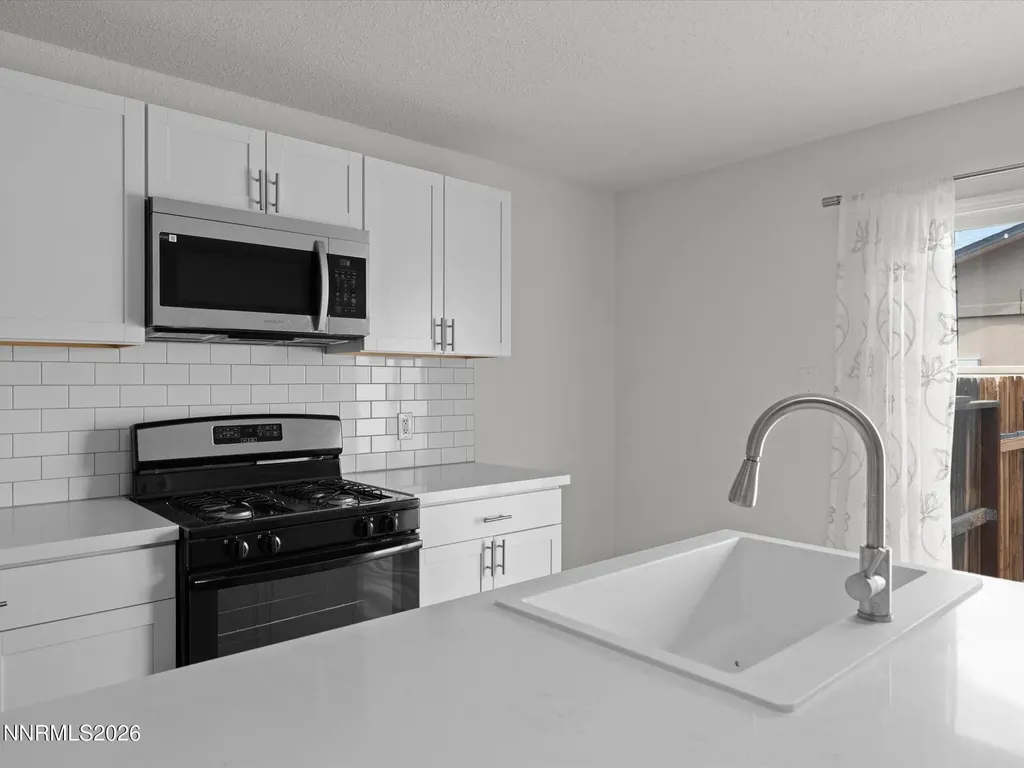 113 7th Fernley NV 89408