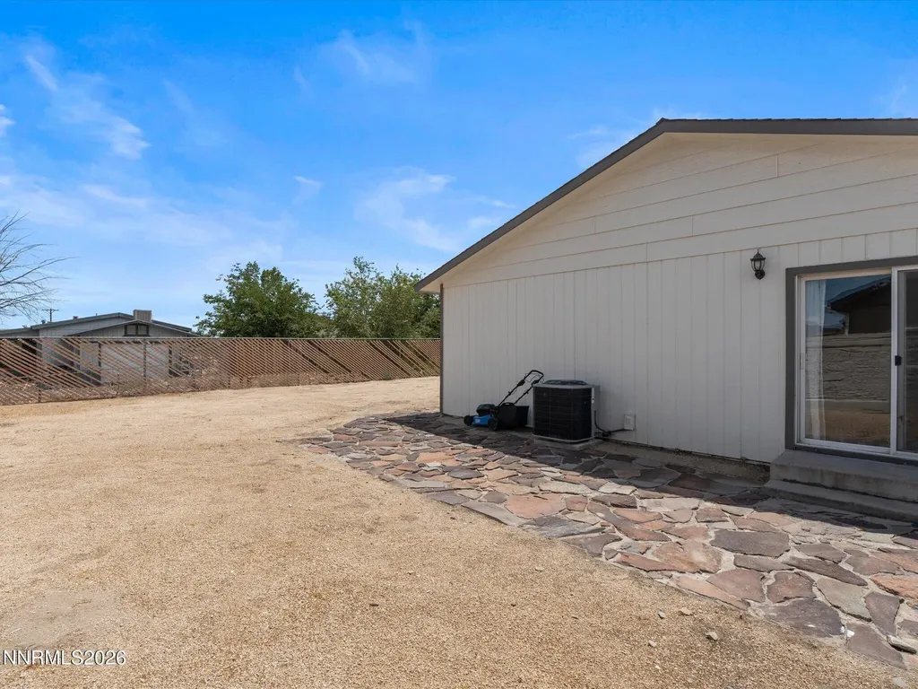 113 7th Fernley NV 89408