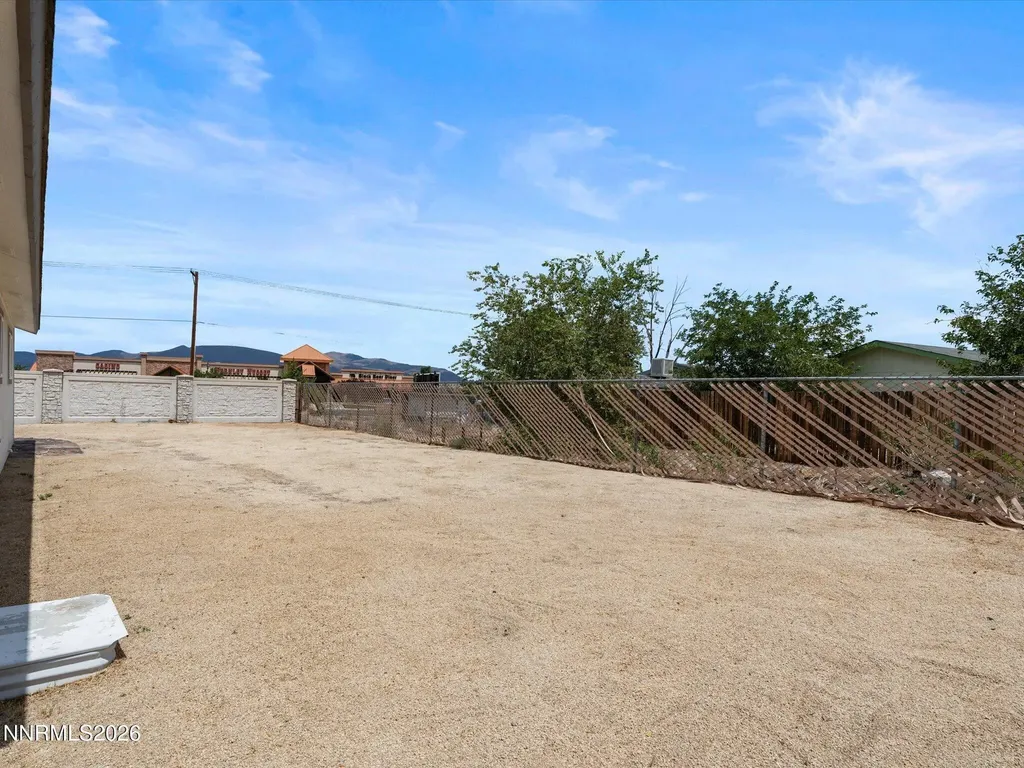 113 7th Fernley NV 89408