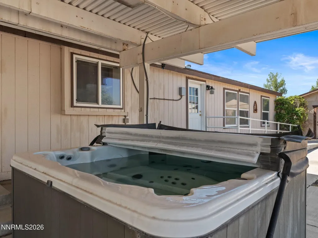 4900 Range Land Reno NV 89510