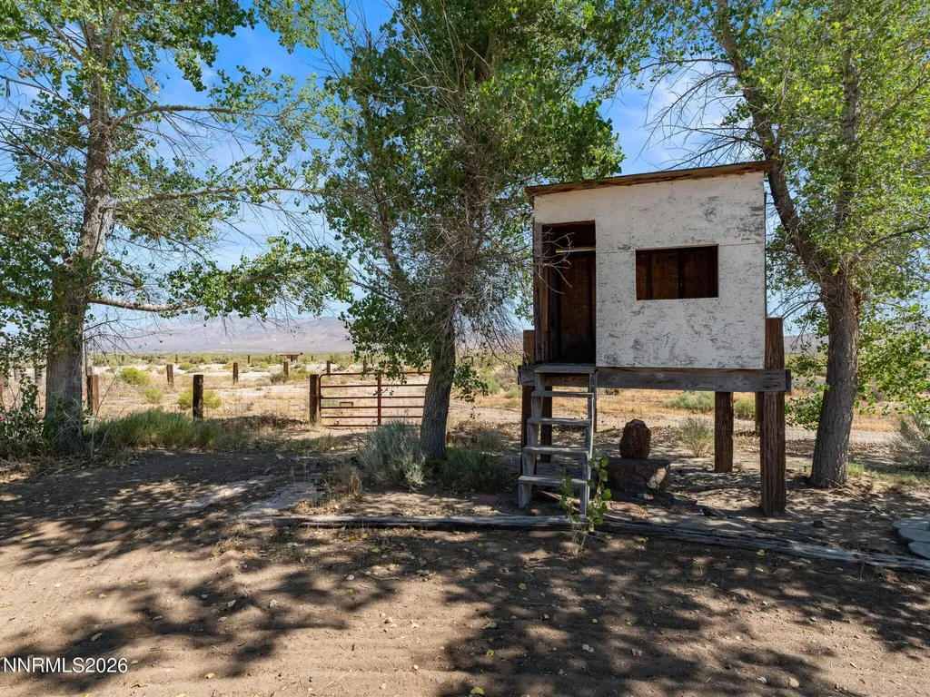 4900 Range Land Reno NV 89510