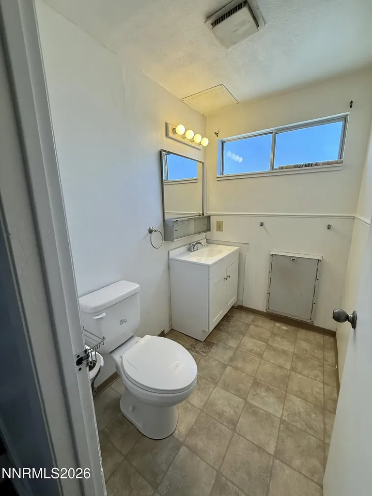 1855 Mizpah Winnemucca NV 89445