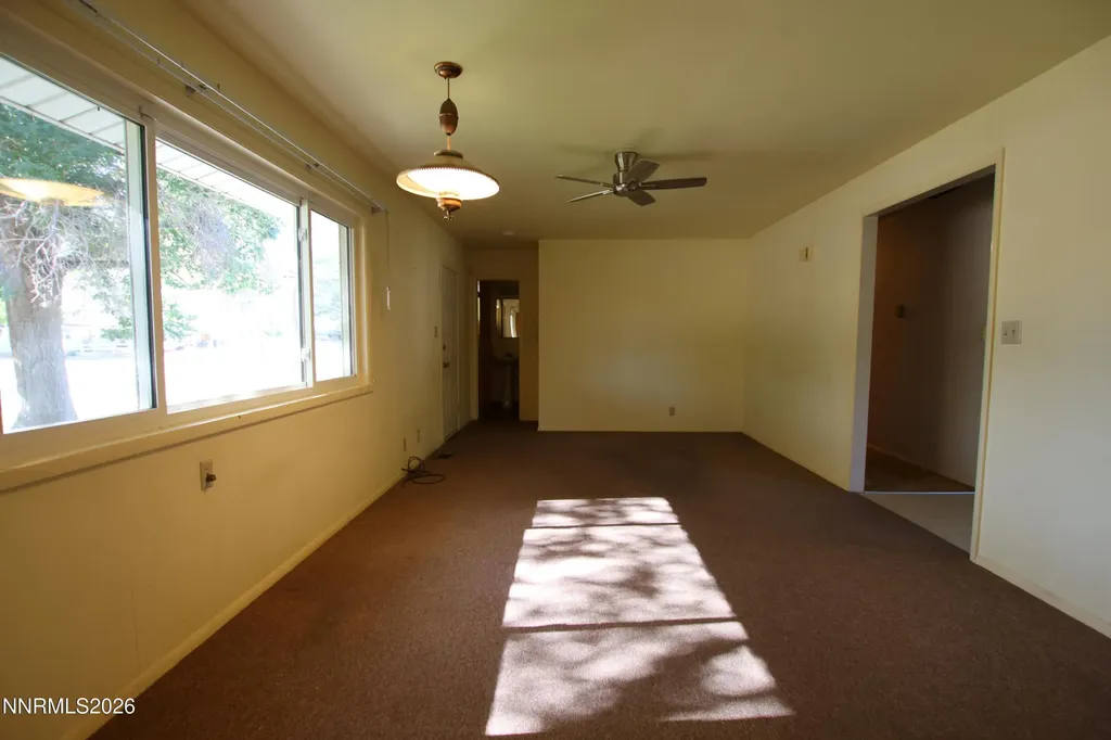 452 California Yerington NV 89447