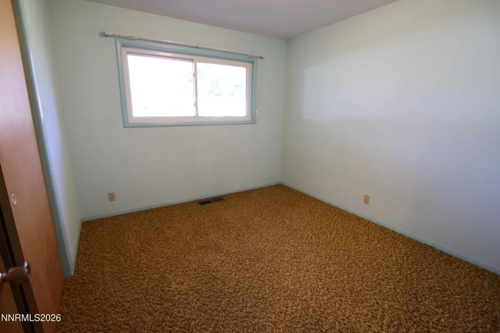 452 California Yerington NV 89447