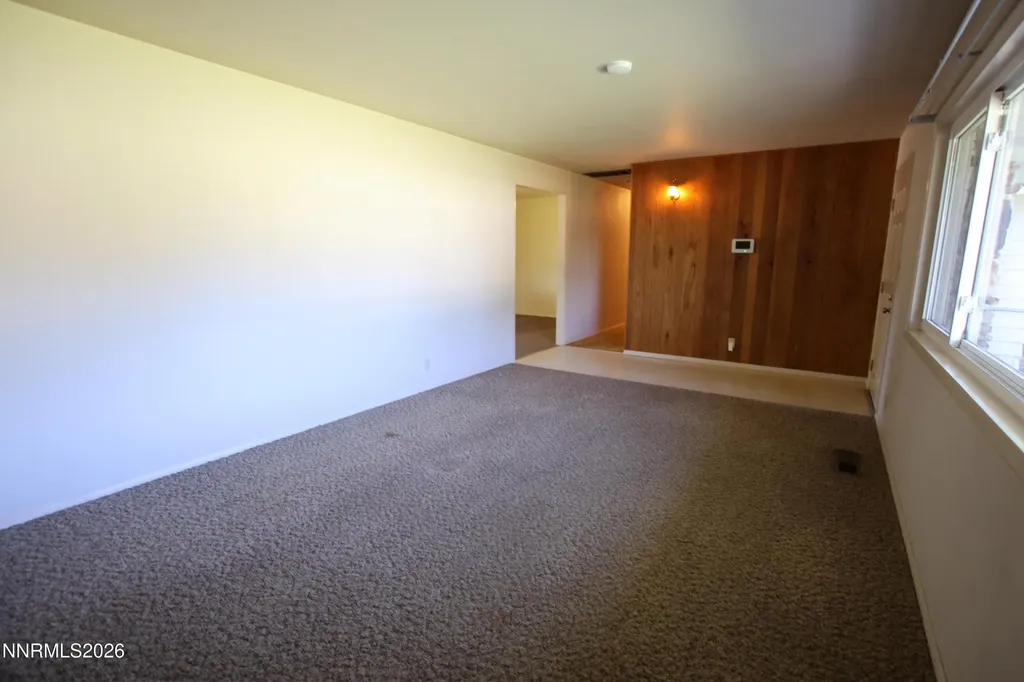 452 California Yerington NV 89447