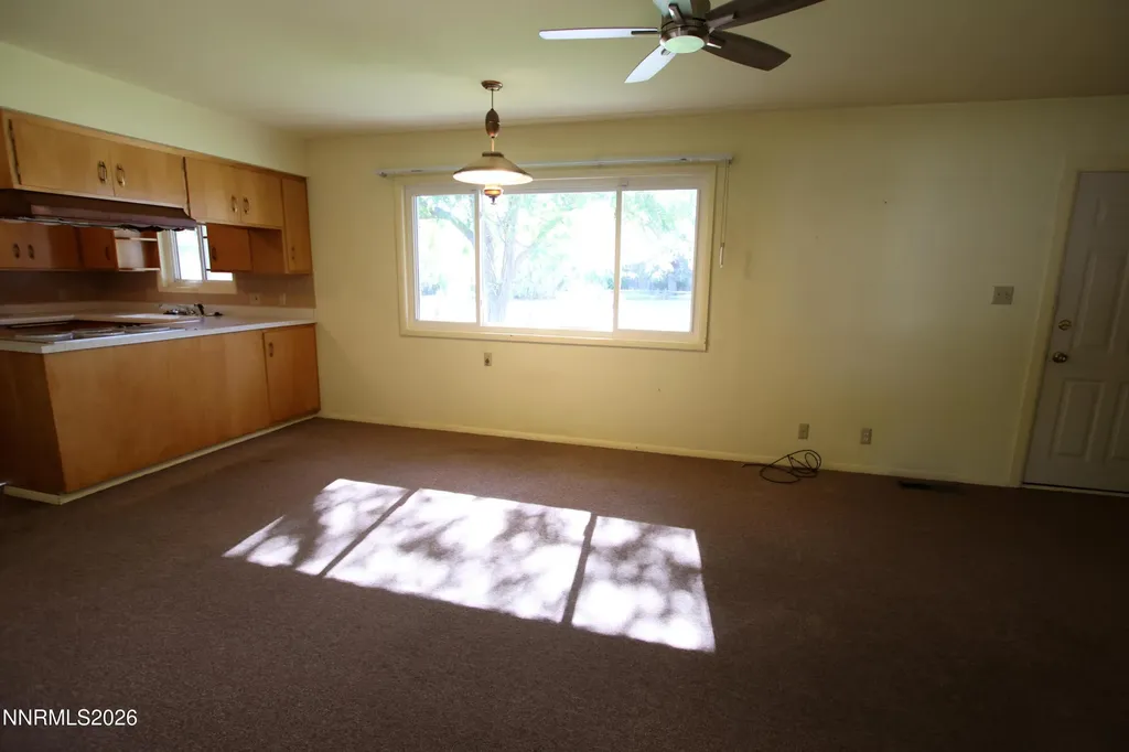 452 California Yerington NV 89447