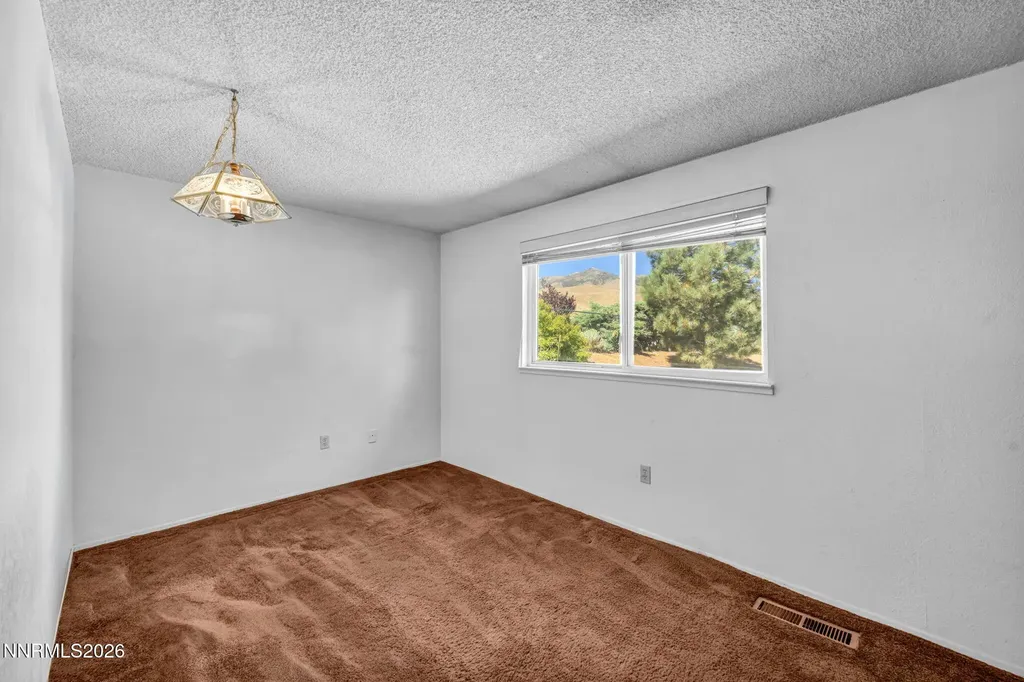 2440 Seneca Reno NV 89506