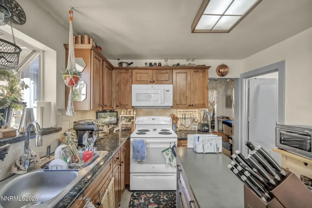 608 Nevada Carson City NV 89703