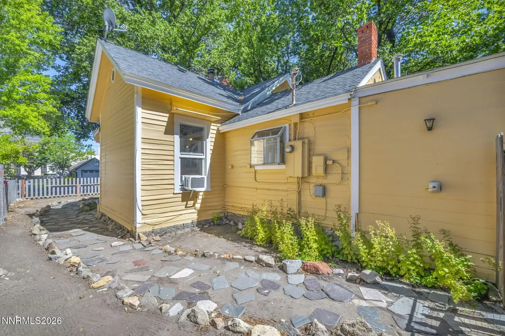 608 Nevada Carson City NV 89703