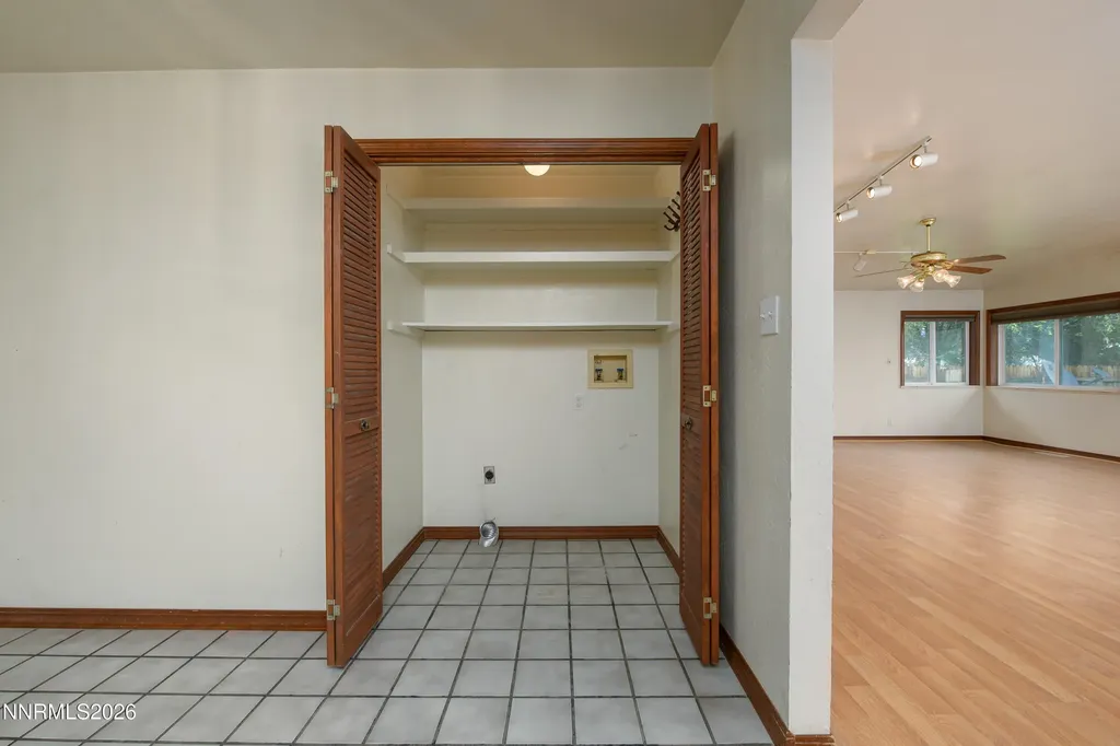 236 West Yerington NV 89447