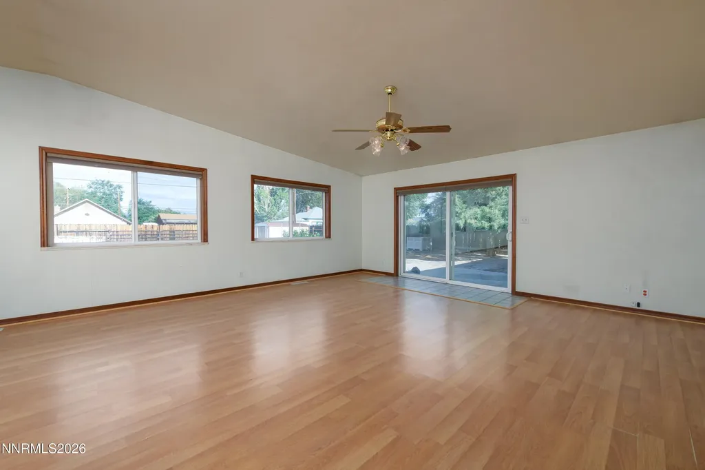 236 West Yerington NV 89447