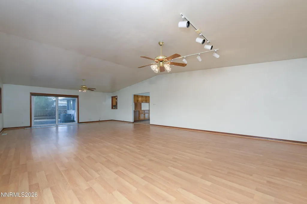 236 West Yerington NV 89447