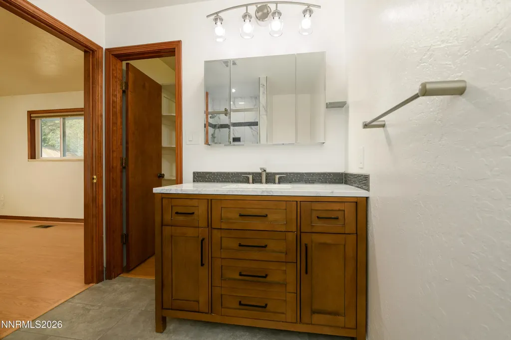 236 West Yerington NV 89447