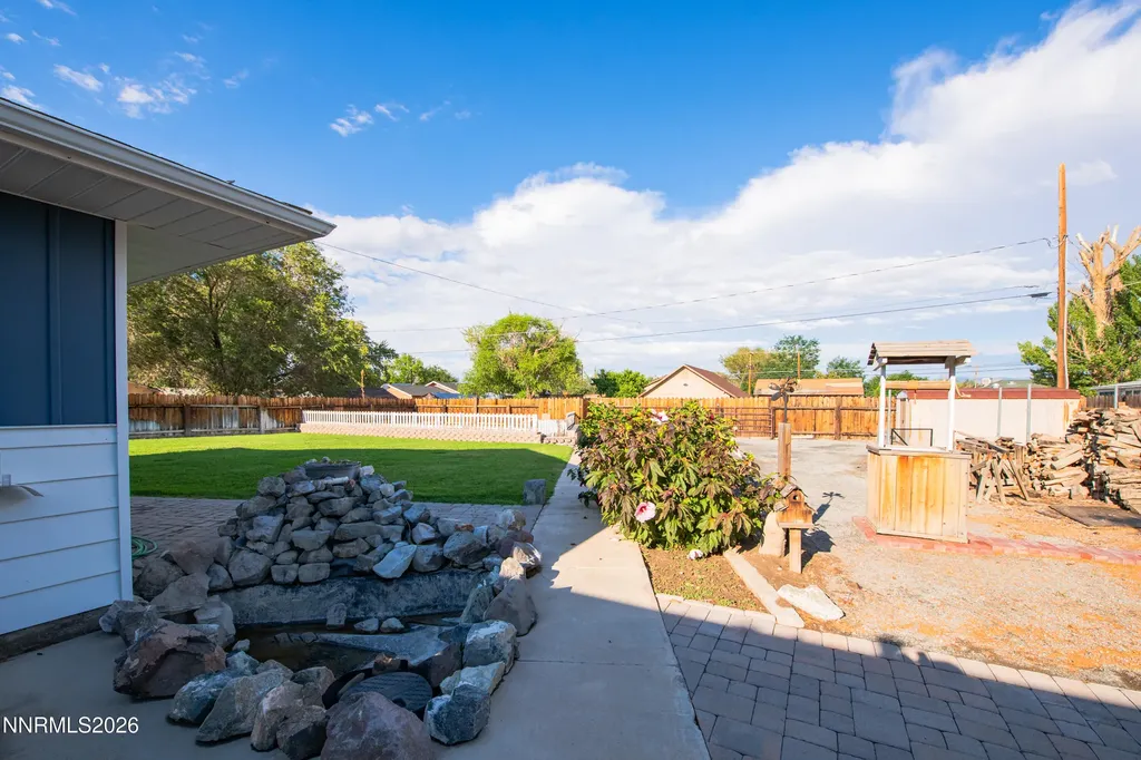236 West Yerington NV 89447