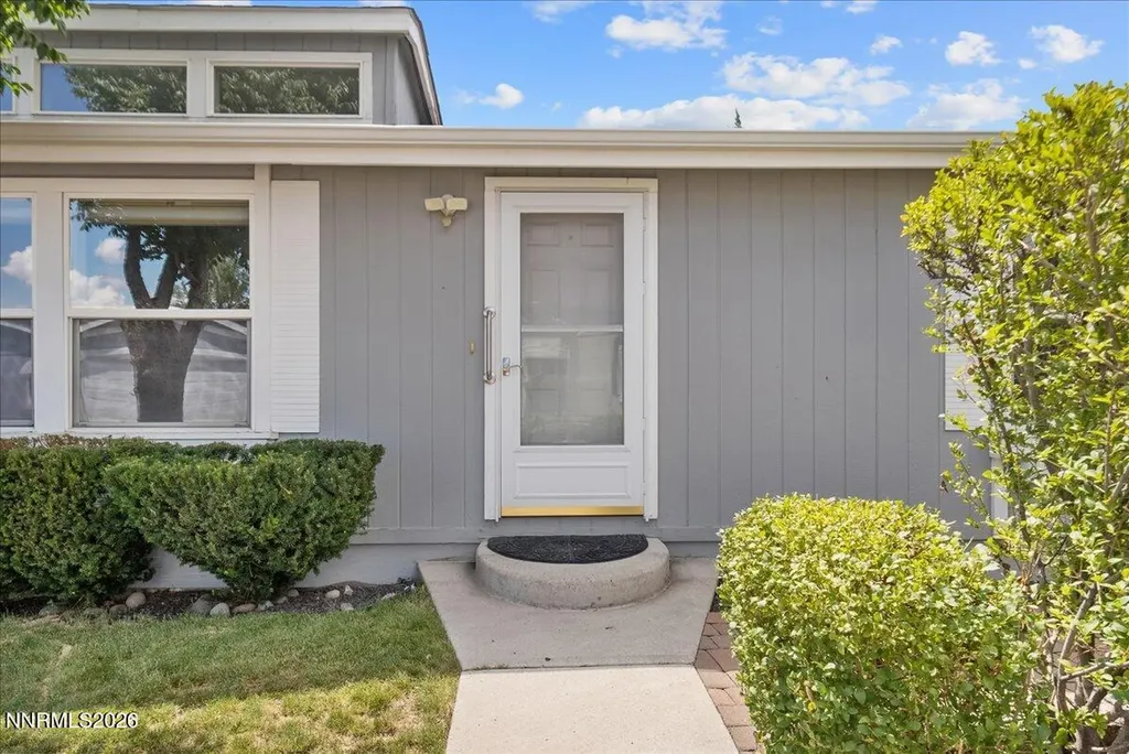 7895 Claridge Pointe Reno NV 89506