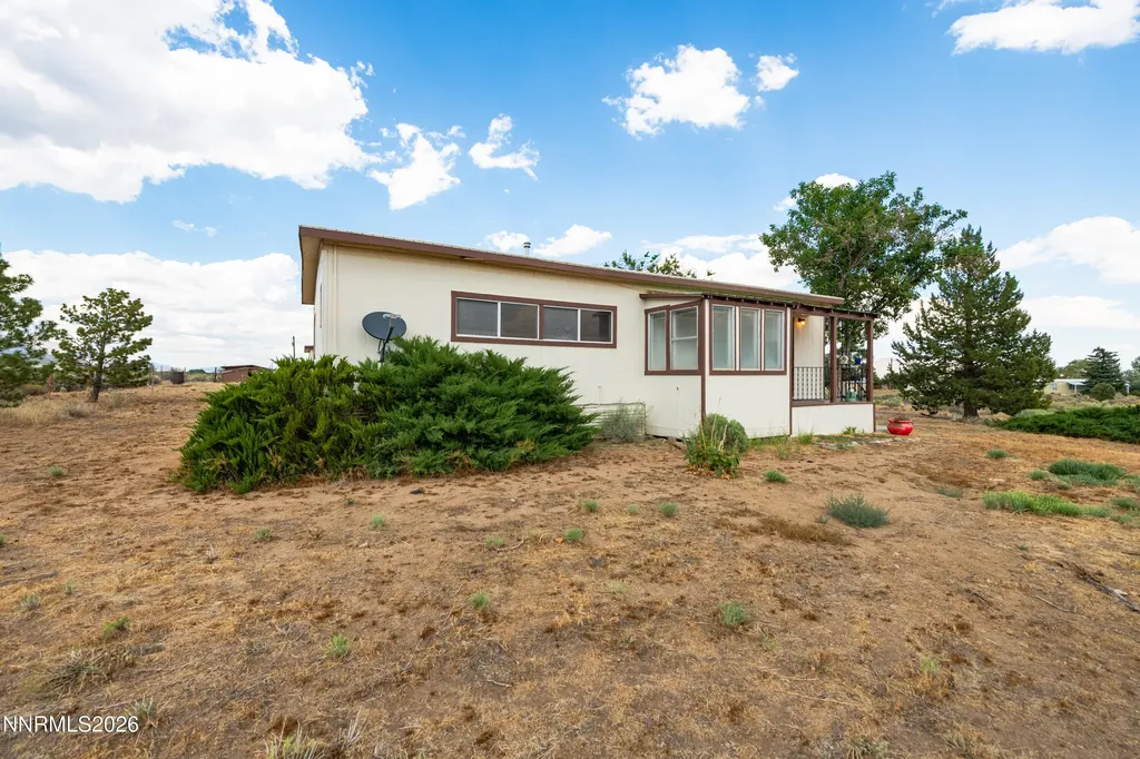 10 Wild Peach Wellington NV 89444
