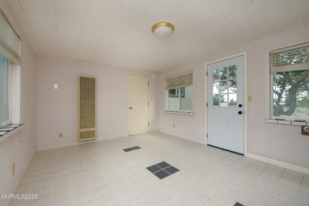 10 Wild Peach Wellington NV 89444
