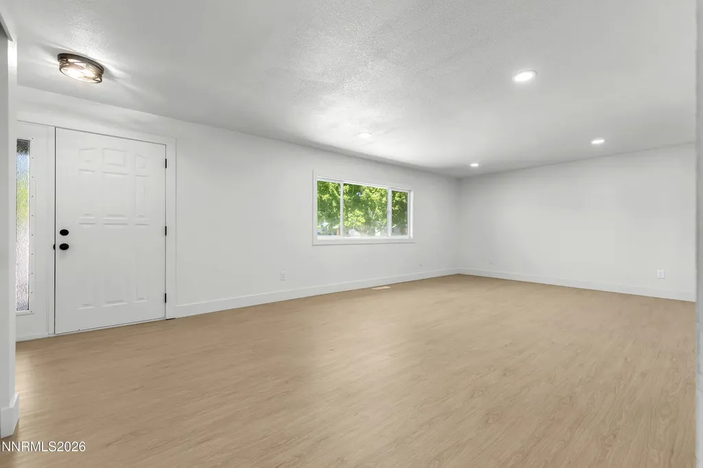 895 Camino Real Sparks NV 89434