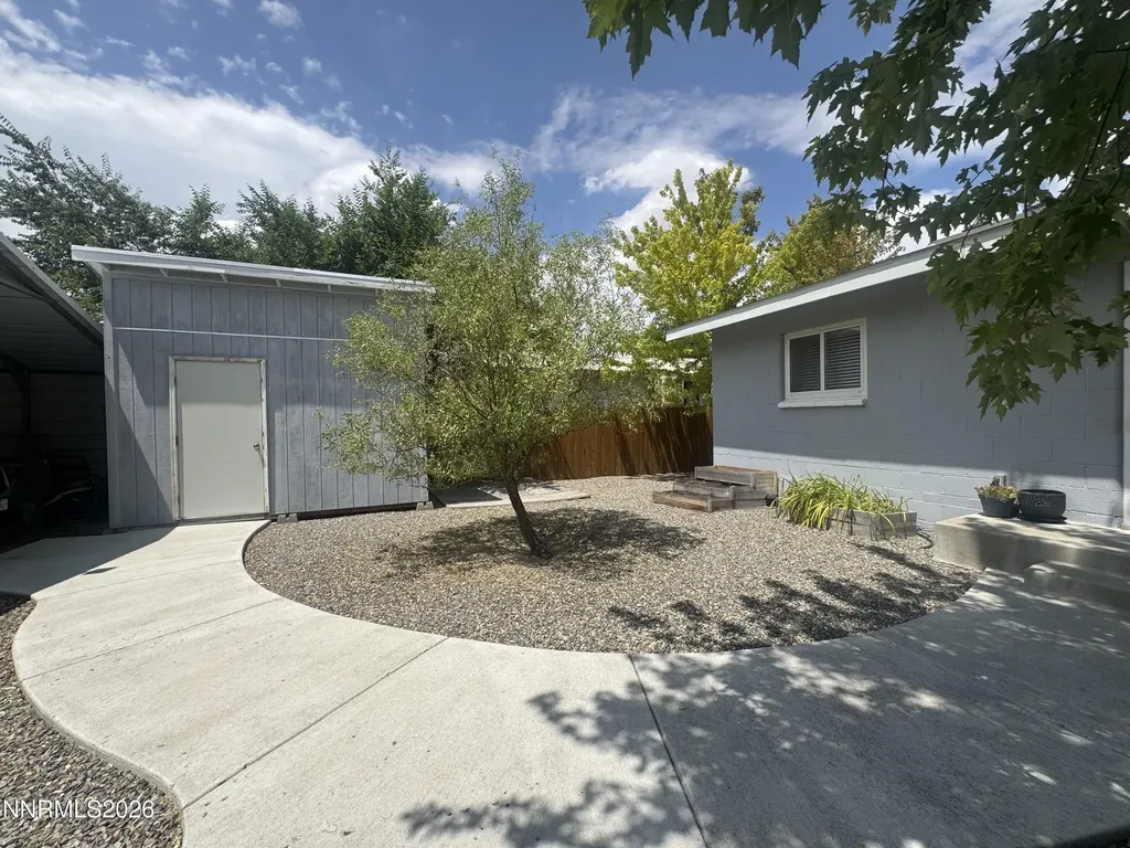 1620 Mizpah Winnemucca NV 89445
