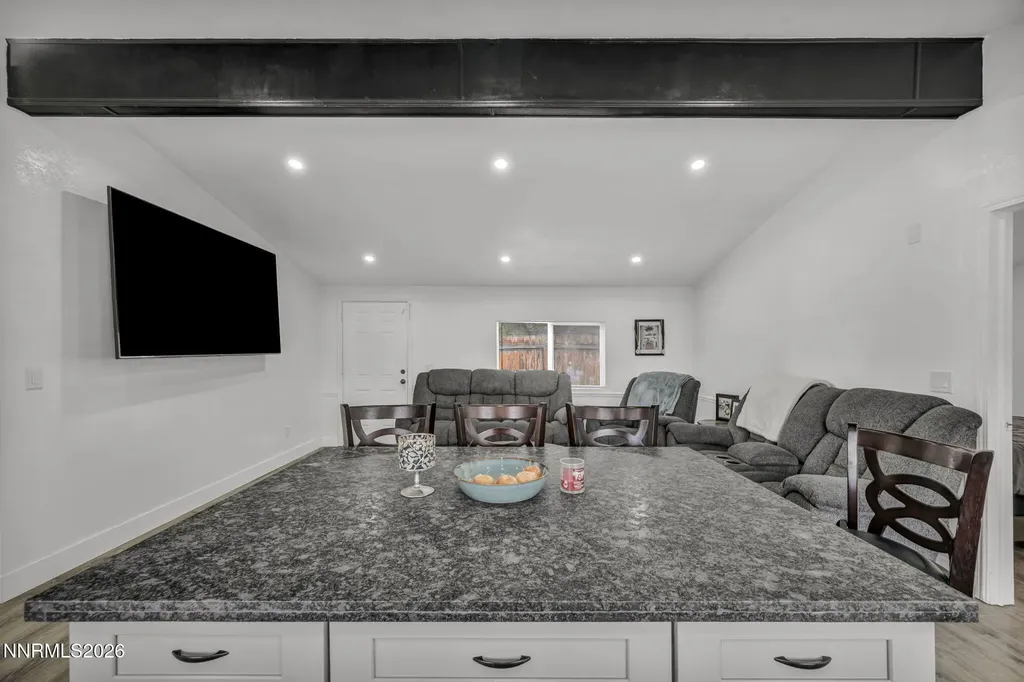 587 Jenni Moundhouse NV 89706