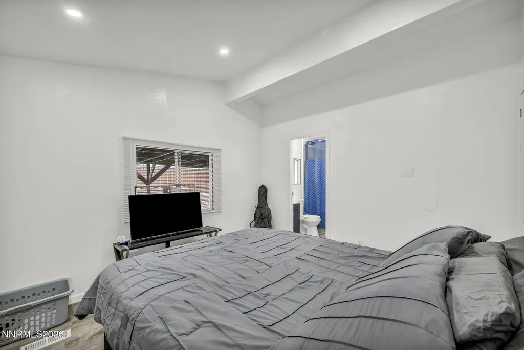 587 Jenni Moundhouse NV 89706