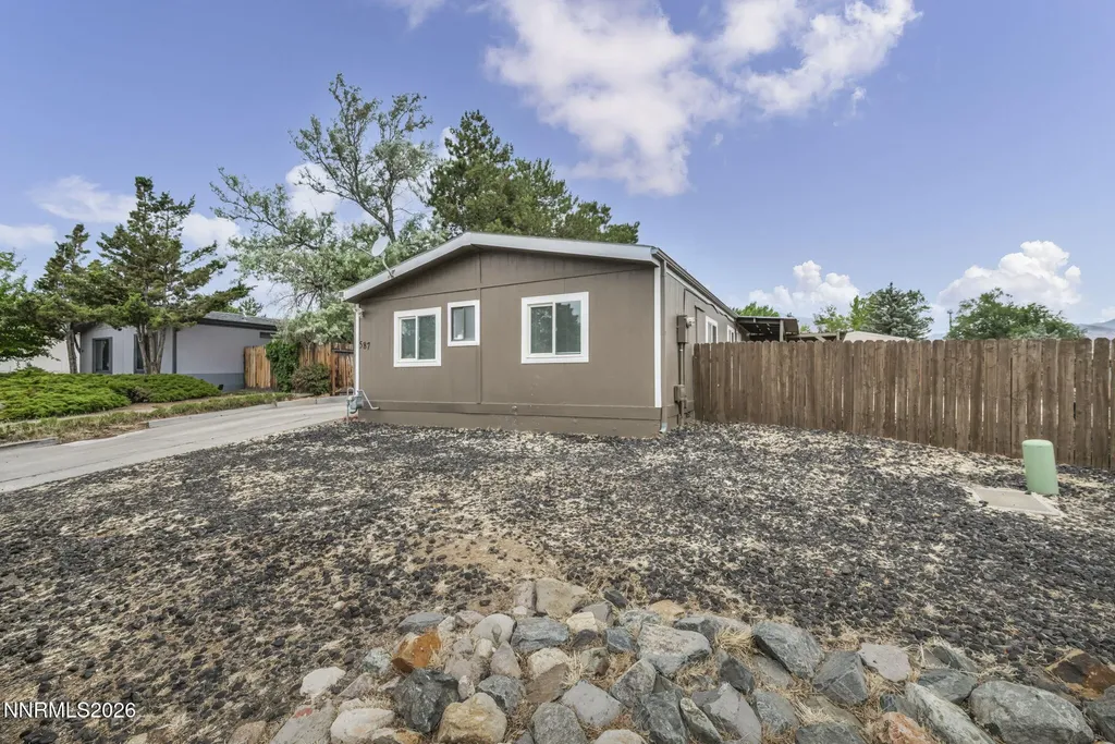 587 Jenni Moundhouse NV 89706